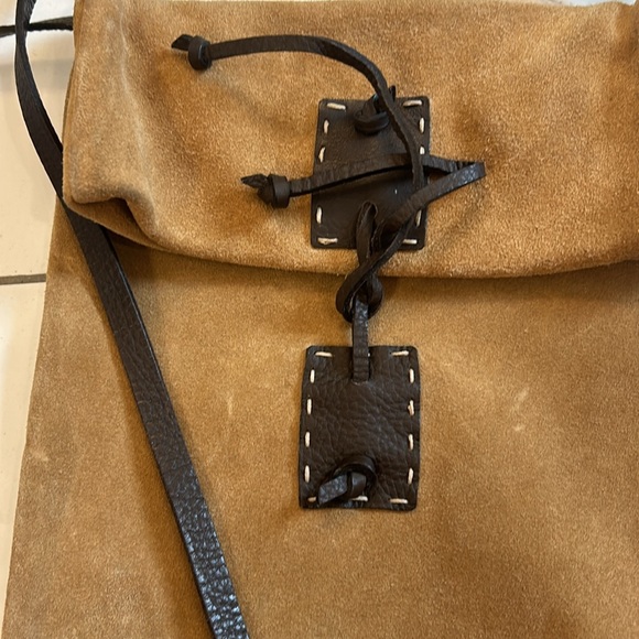 Dooney & Bourke suede crossbody bag - Picture 2 of 8
